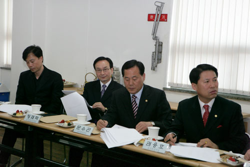간담회 개최