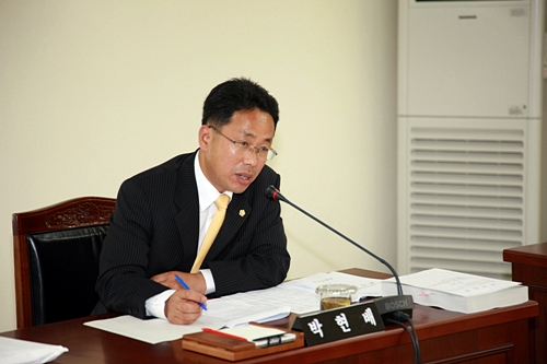 의회운영위원회 제1차 회의