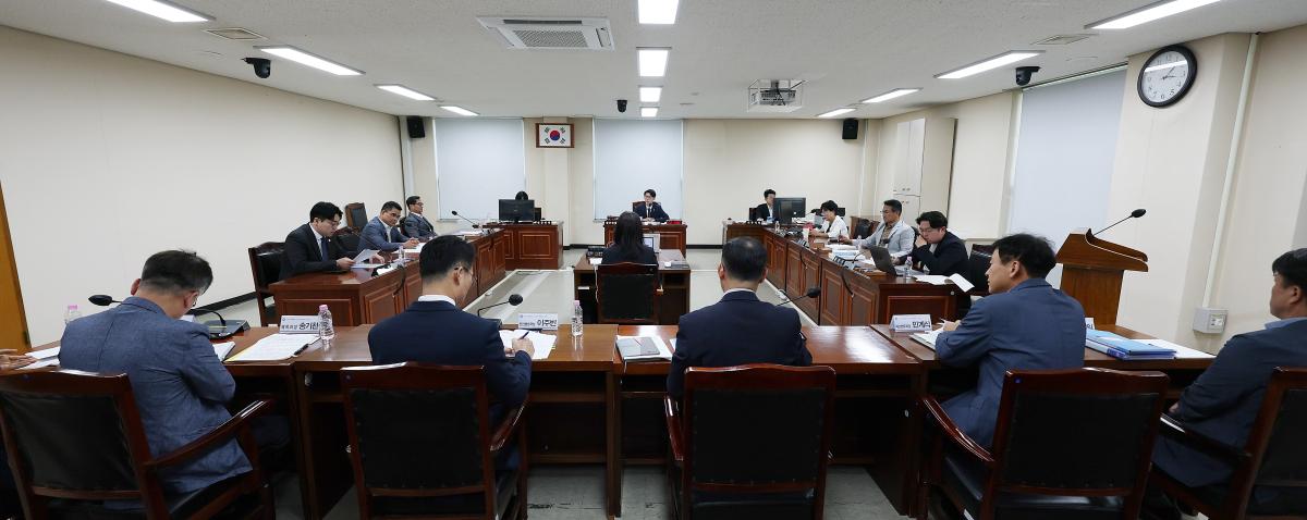 제305회 임시회 총무경제위원회 회의