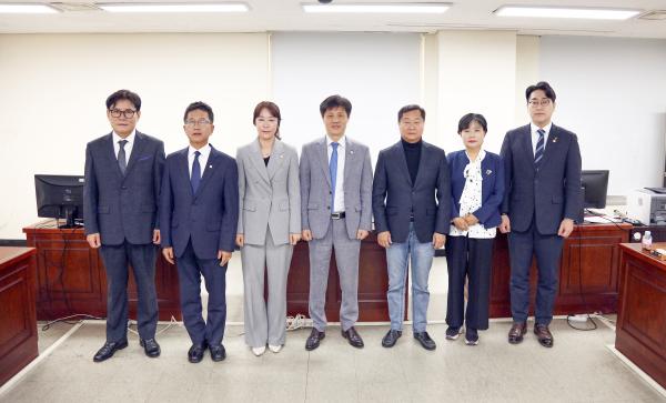 제302회 임시회 의회운영위원회 회의