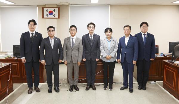 제302회 임시회 총무경제위원회 회의